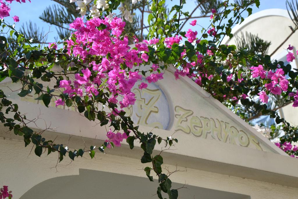 Zephyros Hotel Kamári Esterno foto