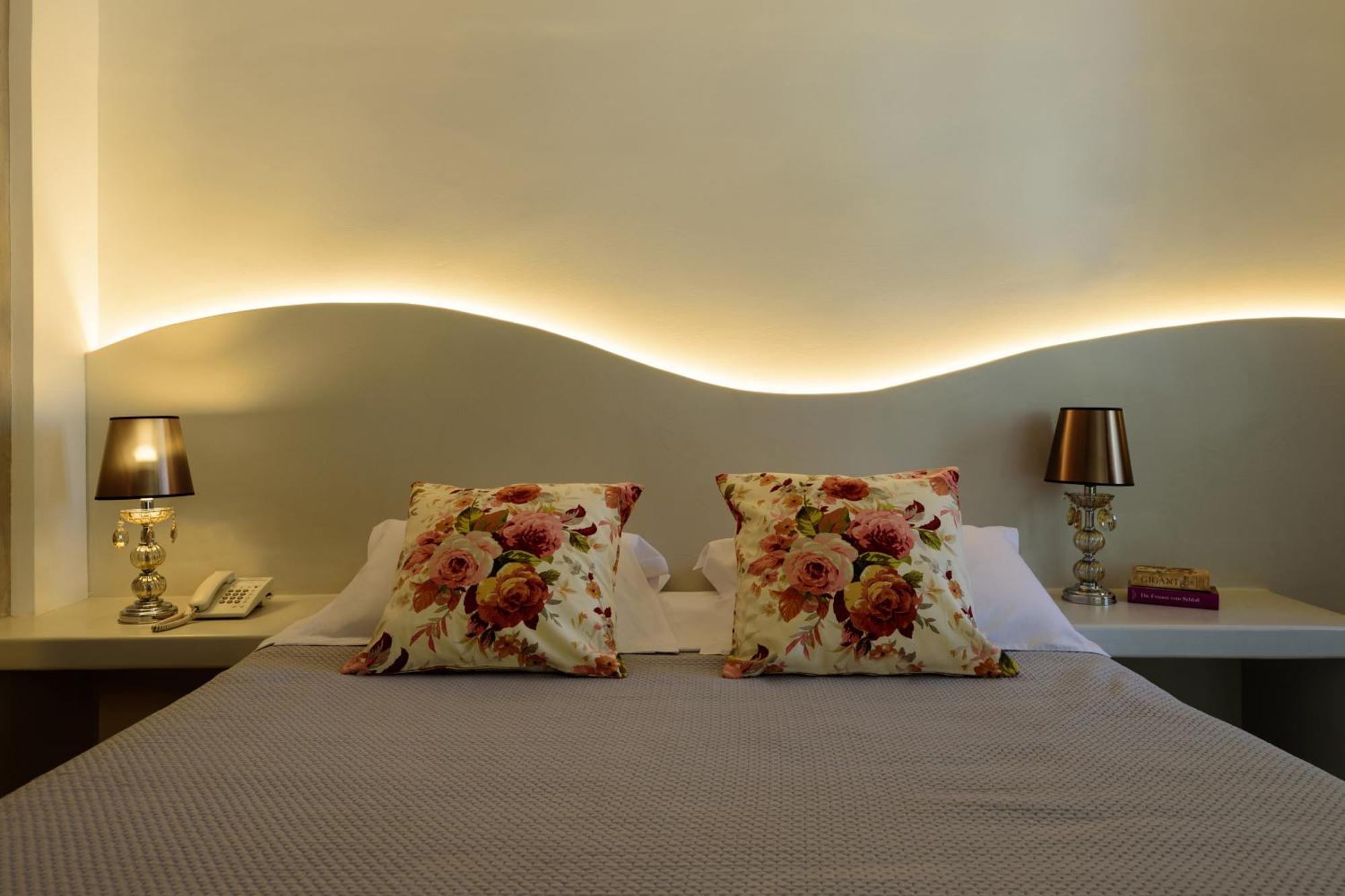 Zephyros Hotel Kamári Esterno foto