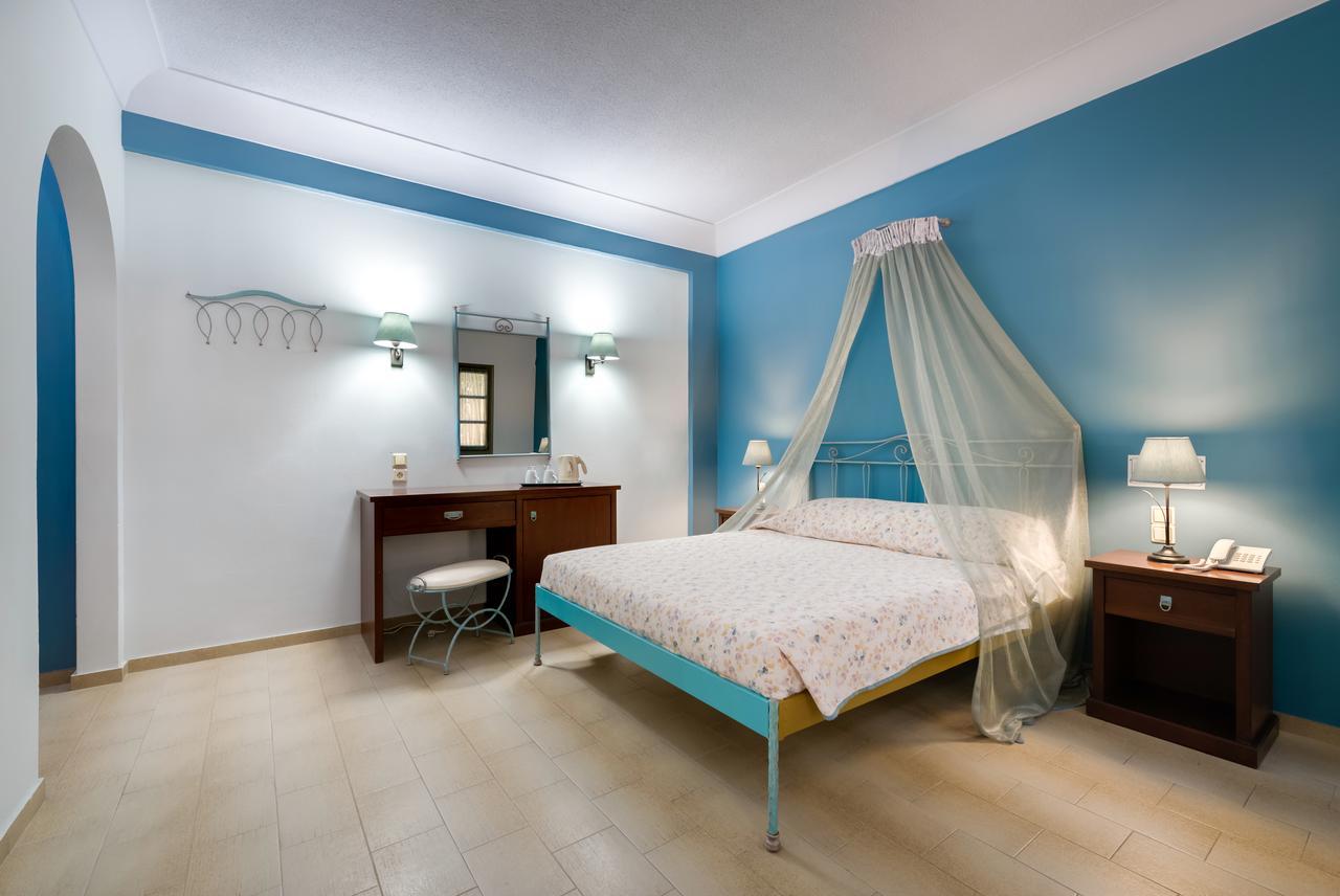 Zephyros Hotel Kamári Esterno foto