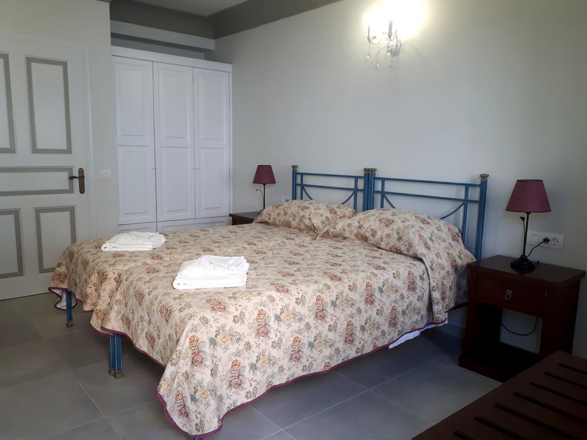 Zephyros Hotel Kamári Esterno foto